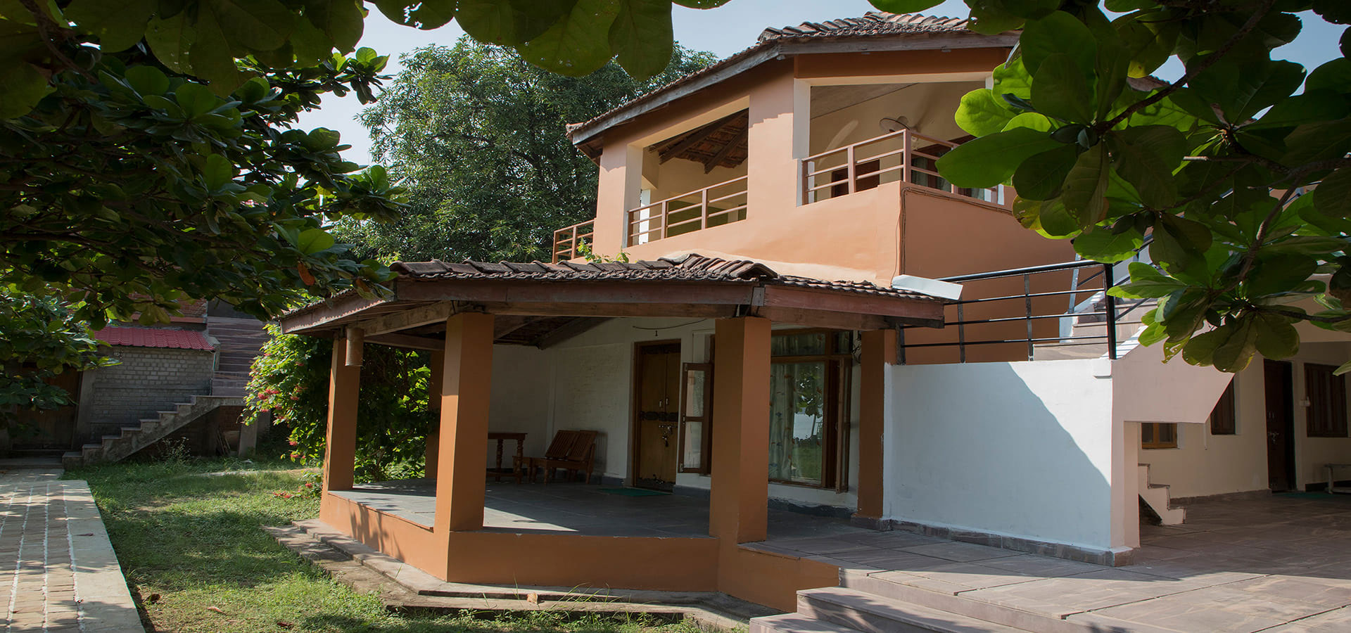 Luxury Wildlife Resort in Satpura - Madhai Riverside Lodge