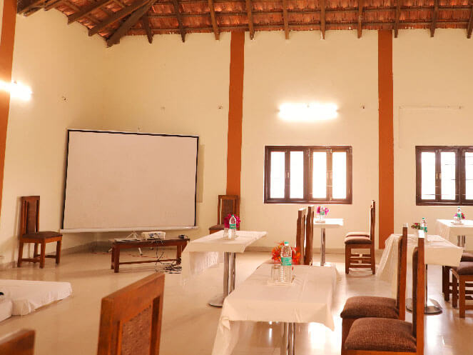 suites in madhai, luxury stay in madhai, premium rooms