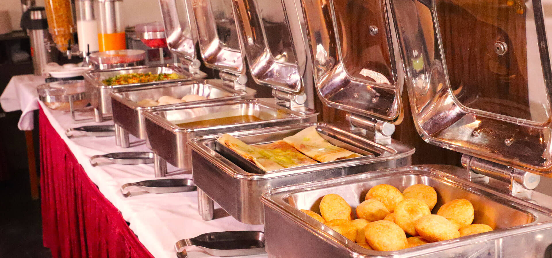 Riverside Dining in Satpura National Park - Madhai Riverside Lodge